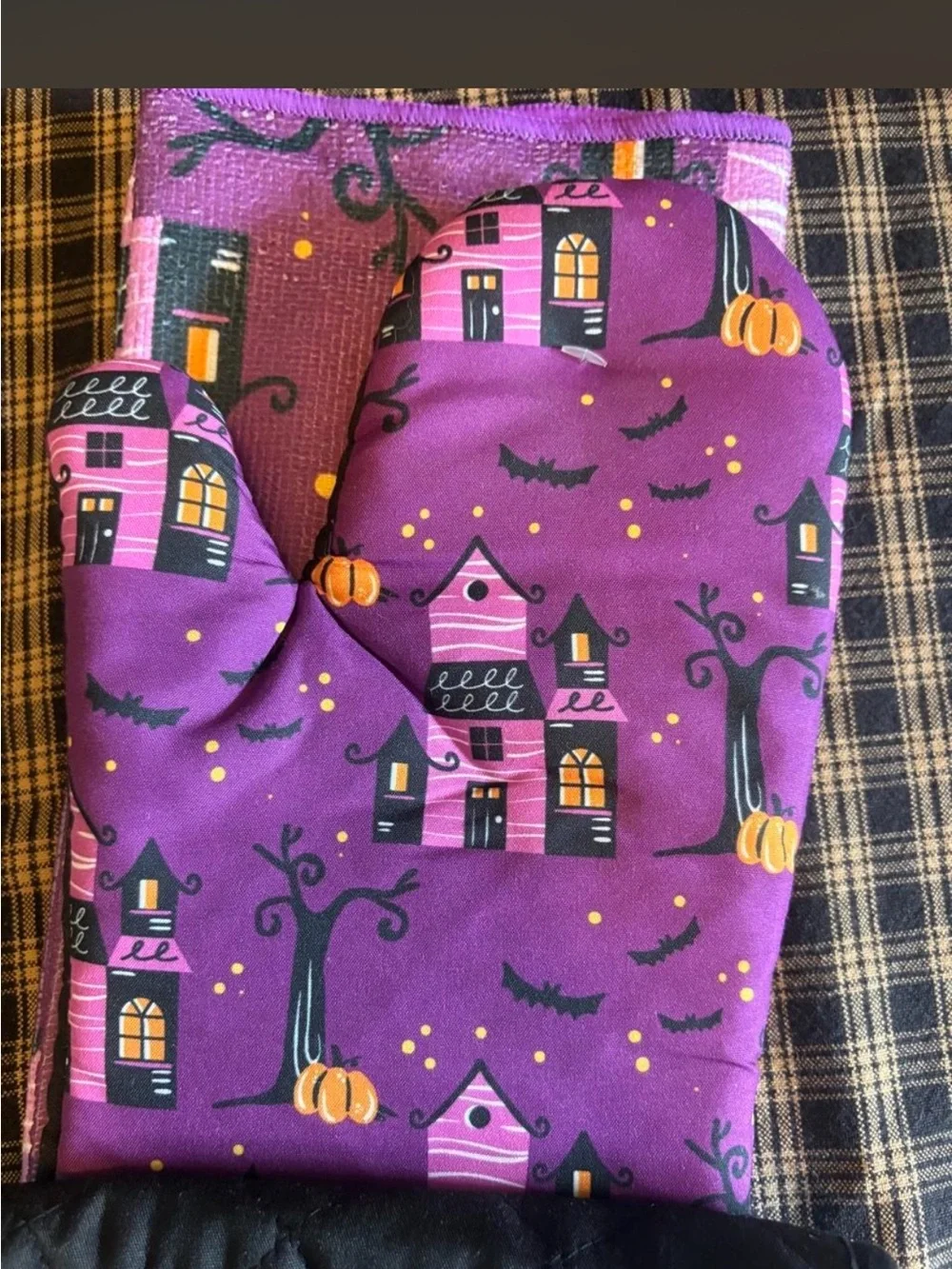 Halloween Kitchen Textile Set - Purple - Haunted House Design